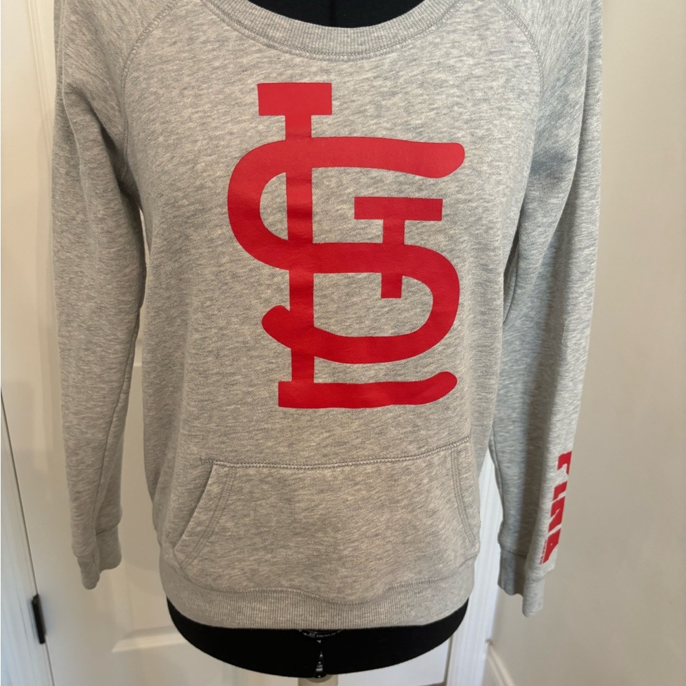 Gray and Red saint Louis cardinals